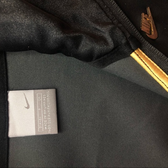 Nike black/gold scuba coat - Picture 6 of 7